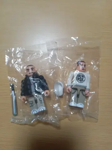 초레어! 시크릿! 선착순! TOKYO TRIBE 큐브릭 2체