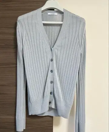 SLOANE / 18게이지 와이드 리브 울 실크 V넥 가디건