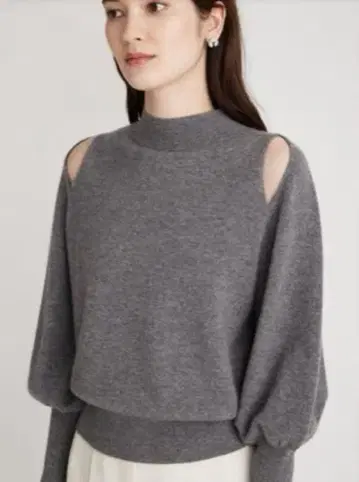 [새상품급] CELFORD 그레이 컷 아웃 니트 캐시미어 사이즈 38