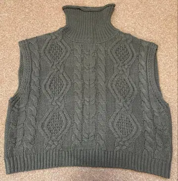 [ 새상품급 ] URBAN RESEARCH 케이블 짜임 슬리브리스 니트