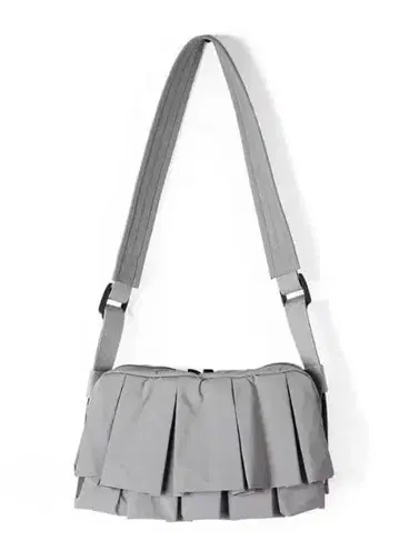 그레이 프릴 디자인 숄더백