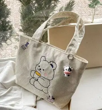 곰 자수 코듀로이 토트백