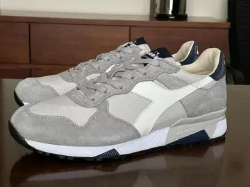 새상품 디아도라 헤리티지 트라이던트 90 그레이 27.5cm