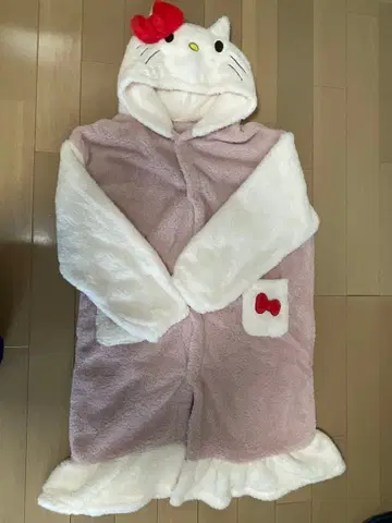 헬로키티 플리스 룸웨어