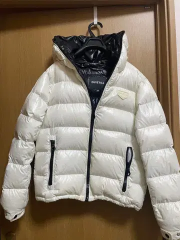 DUVETICA 후드 부착 다운 자켓 화이트