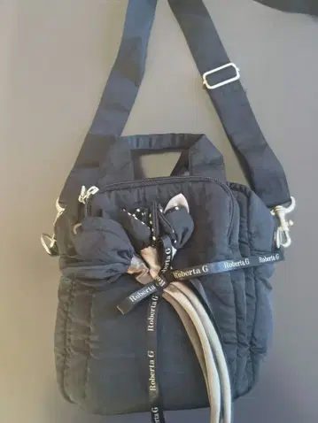 로베르타 G 블랙 숄더백 포테치노풍