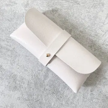 화이트 안경 케이스 플랩식