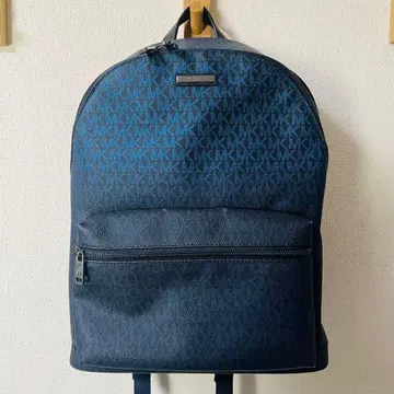 마이클코어스 백팩