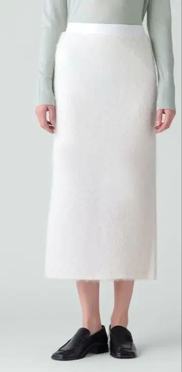 띠어리 럭스 Avon Ruby Skirt 에크루 038 미사용 새상품