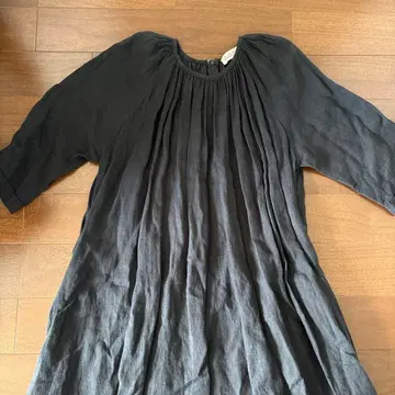 dahl'ia 7부 소매 무릎 기장 원피스 블랙 린넨