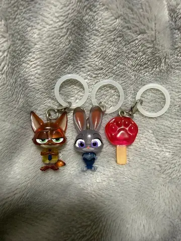 주토피아 메지루시 액세서리 가챠가챠니크 주디 아이스캔디