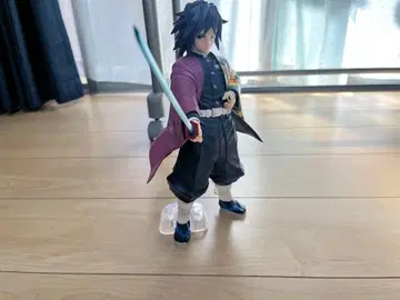 토미오카 기유 피규어