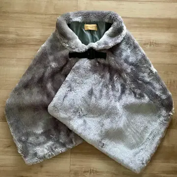 미사용 새상품! 실버 그레이 퍼 스톨 케이프