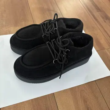 RUPIS 레이스업 퍼 모카신 블랙 L 이번 시즌!