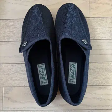 블랙 레이스 꽃무늬 간호화 22.5EEE 일본제