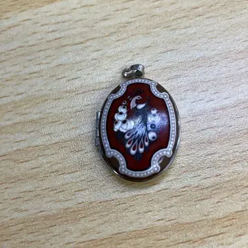 미카엘라 프레이 Michaela Frey 로켓 펜던트