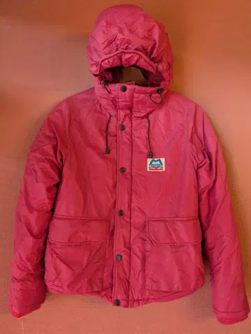 마운틴 이큅먼트 후드 부착 패딩 자켓 더스티 핑크