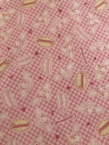 산리오 시나몬 롤 조각 원단