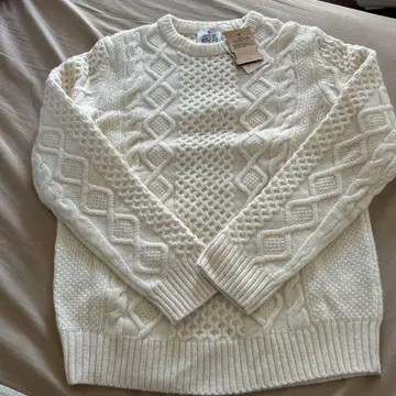 유나이티드 애로우즈 아이보리 케이블 니트 스웨터
