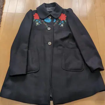 ZARA 레트로 귀여운 꽃 자수 울 코트