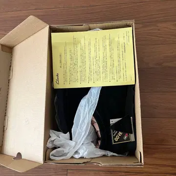 CLARKS ORIGINALS 블랙 모카신