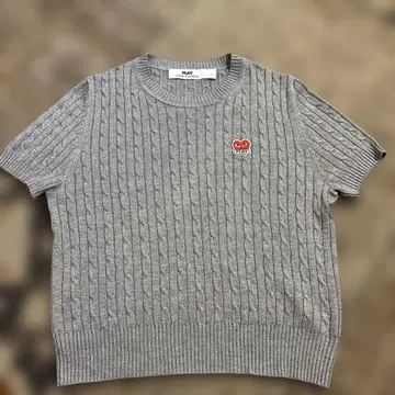 새상품 PLAY 그레이 케이블 니트 반팔 L