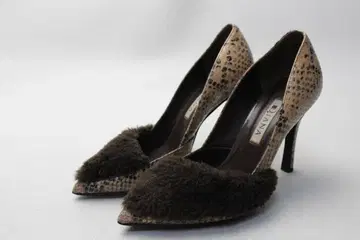 66 DIANA 퍼 장식 디자인 펌프스(23cm)