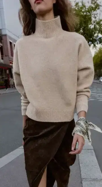 미사용 새상품 ZARA 소프트 하이넥 니트 스웨터 베이지