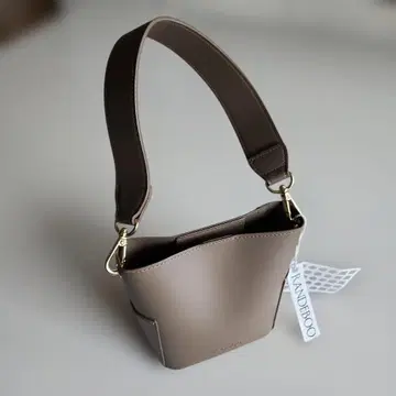 미사용 새상품 RANDEBOO petit bucket bag