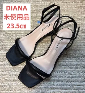 블랙 스트랩 샌들