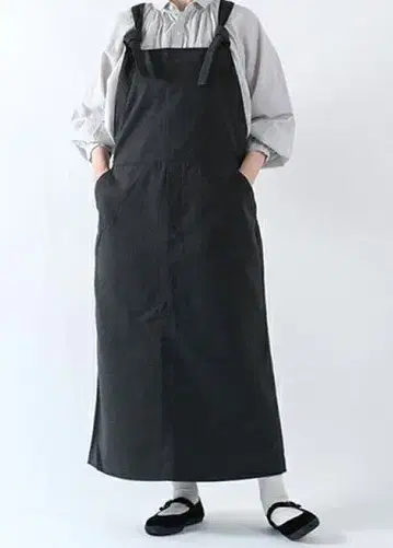 le glazik 르그라직 살로펫 스커트 블랙