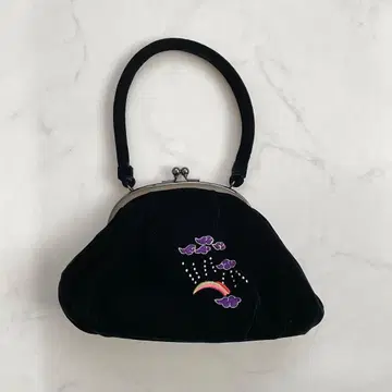 츠모리치사토 가마구치 백 일본 정통의상 소품 벨로아 자수