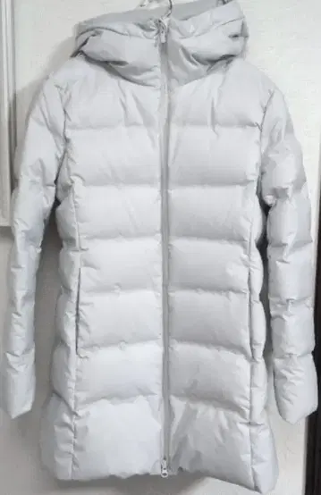 유니클로 WOMEN 심리스 다운 자켓 다운 코트 L