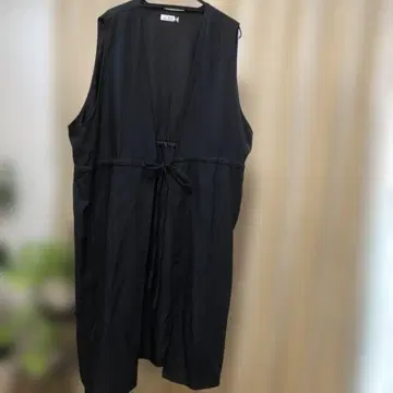 새상품 eur 3 블랙 슬리브리스 베스트 큰 사이즈