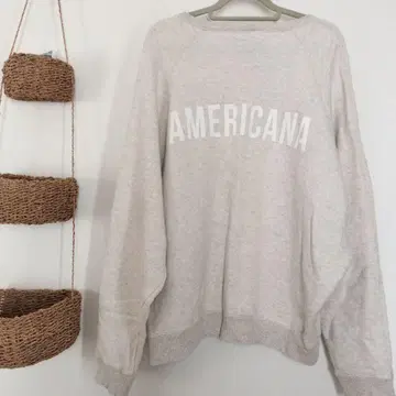 Americana x MICA&DEAL 맨투맨