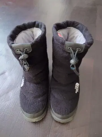 The North Face 블랙 숏부츠 23cm