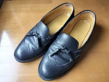 REGAL 블랙 가죽 로퍼 윙팁