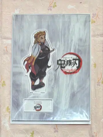 귀멸의 칼날 주합회의 나비저택편 아크릴 스탠드 렌고쿠