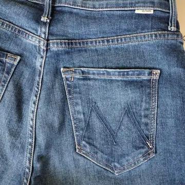 MOTHER 데님 THE SWOONER RASCAL ANKLE 26