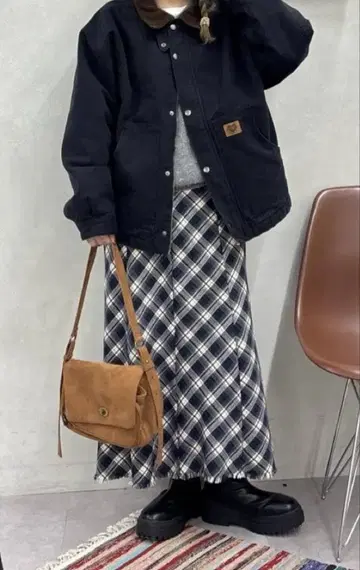 CPCM 네이비 체크 플레어 스커트 F