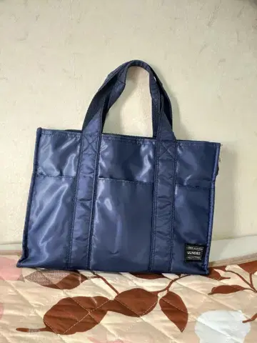 네이비 나일론 토트백