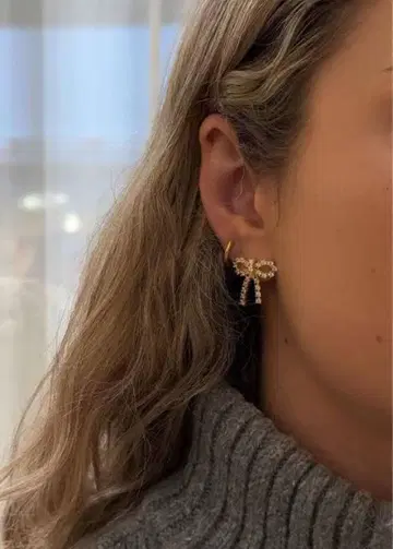 Pico Copenhagen 리본형 크리스탈 귀걸이 세트