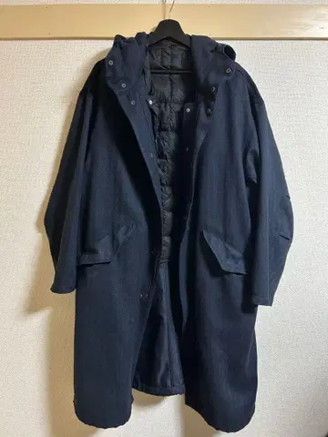 TAION 네이비 후드 부착 모즈 코트