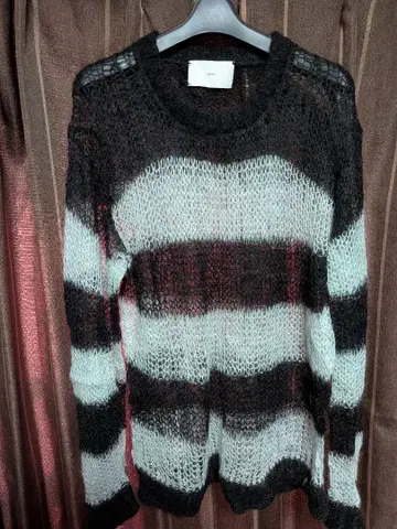 Sugar HILL 모헤어 니트 카티 착용