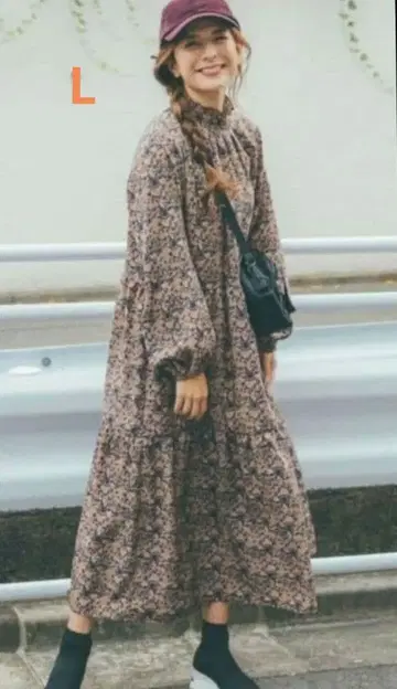 haco! 스잔느 콜라보 미니 꽃무늬 원피스 펠리시모