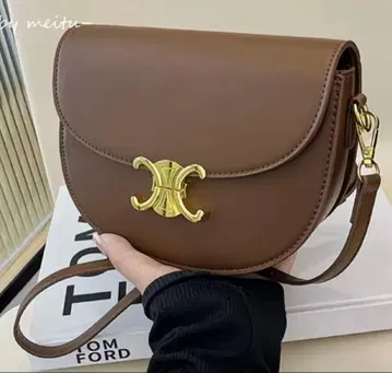 브라운 숄더백 골드 컬러 로고