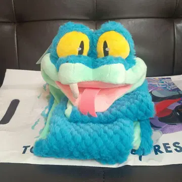 [ 새상품 미사용 택 포함 ] 주토피아2 게리 머플러 주머니 포함