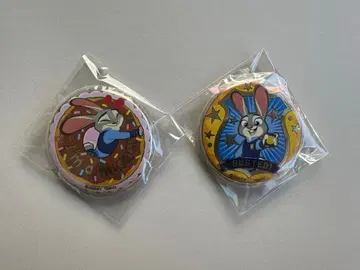 주토피아 금 배지 주디 2개 세트