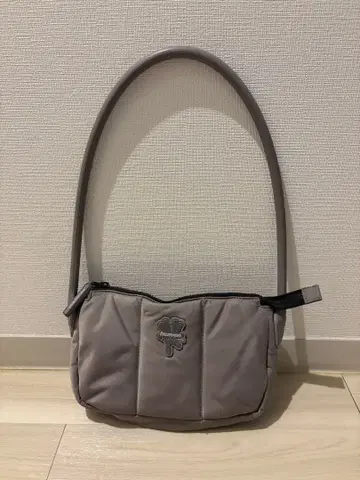 heaven by Marc Jacobs 백 그레이