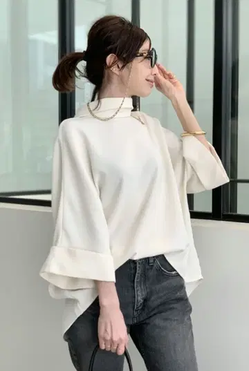 MARK KENLY DOMINO TAN T/N BLOUSE